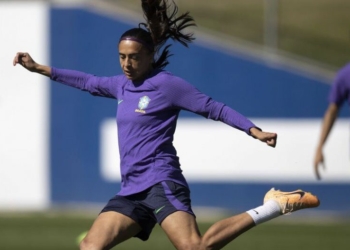 Andressa Alves diz que o Brasil continua sendo favorito contra Jamaica