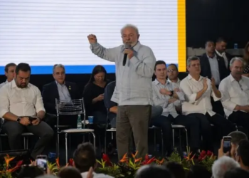 Lula diz que polícia precisa de preparo para saber diferenciar o cidadão pobre de um criminoso