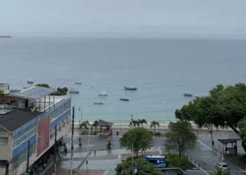 Sexta-feira (18) em Salvador será de nuvens e chuva isolada