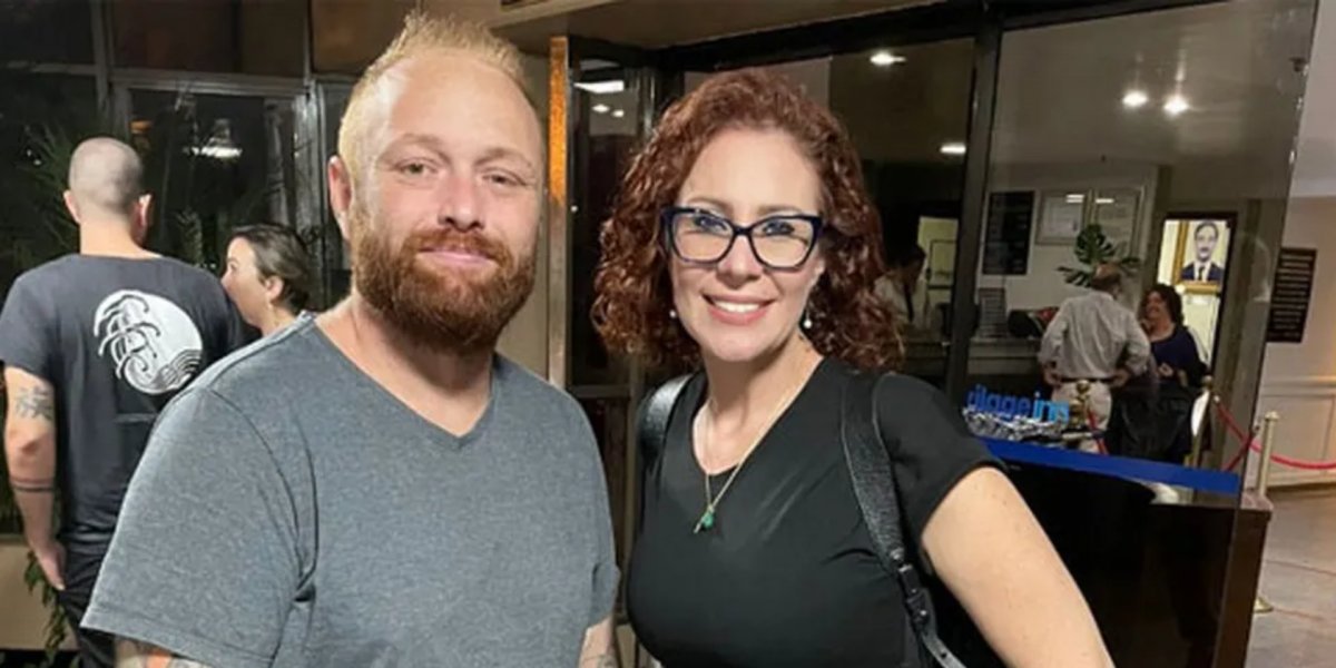 PF faz buscas em endereços de Carla Zambelli; hacker da ‘vaza jato’ é preso