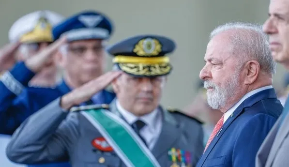 Governo Lula vai associar Forças Armadas à democracia no 7 de setembro