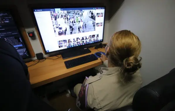 Sistema de reconhecimento facial encontra homem procurado por homicídio em Salvador