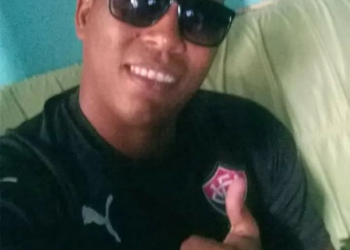 Torcedor do Vitória sofre racismo em Goiânia: “Me chamou de macaco”