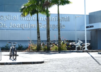 Bebê indígena morre atingido por tiro acidental em aldeia no sul da Bahia