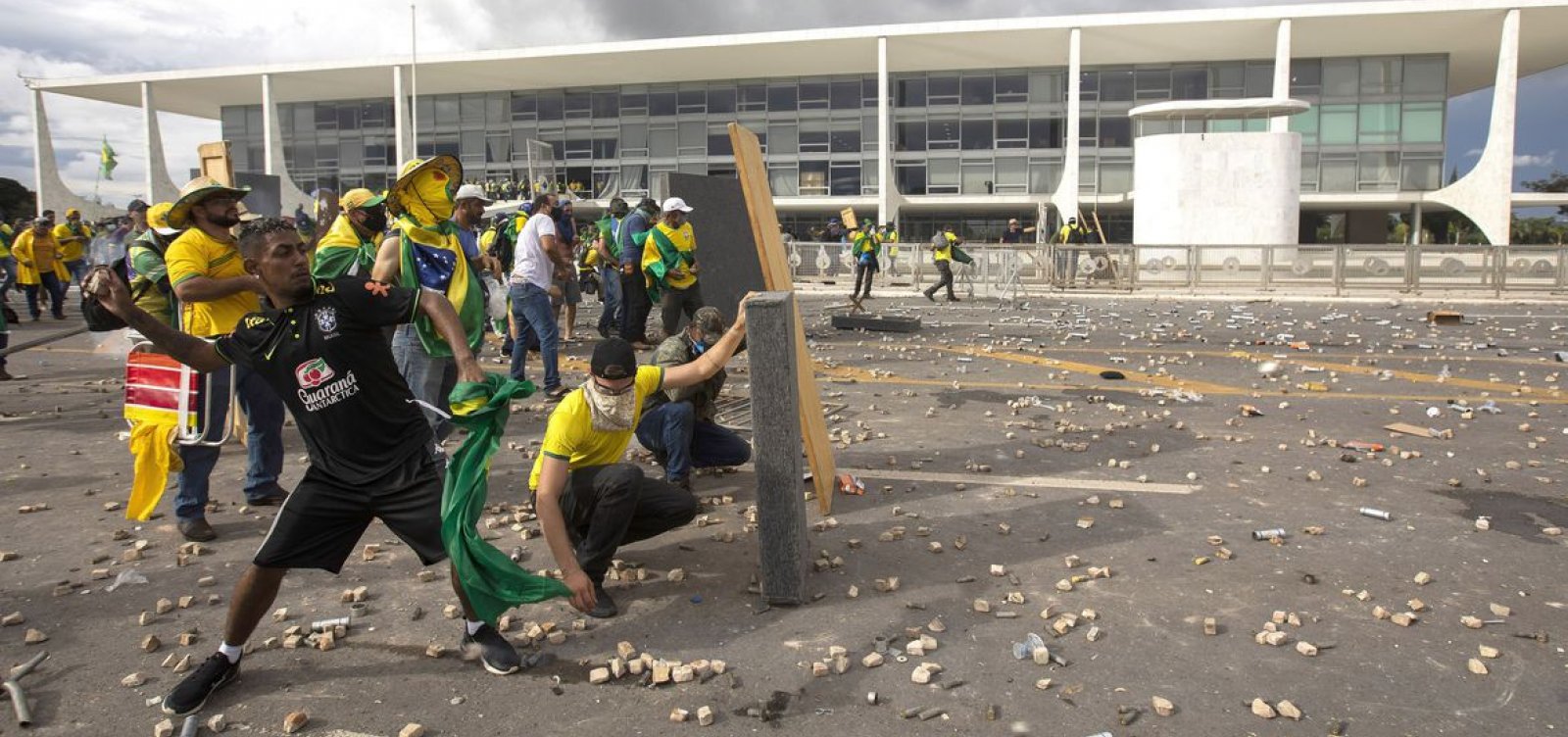 STF inicia em 13 setembro julgamento dos réus do 8 de janeiro