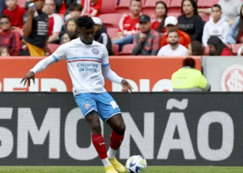 Equador convoca Chávez para primeiros jogos das Eliminatórias da Copa