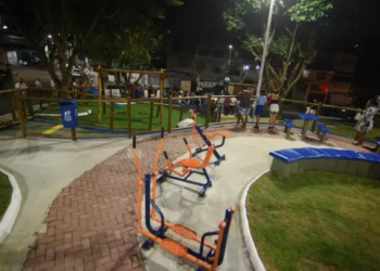 Prefeitura entrega duas novas praças na Liberdade e anuncia requalificação da avenida Lima e Silva