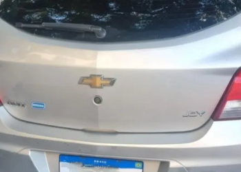 PM prende homem em flagrante com veículo roubado na Avenida Sete, em Salvador