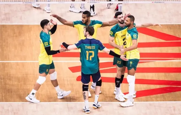 Seleção masculina de vôlei convoca apenas atletas que jogam no Brasil para disputar o Pan