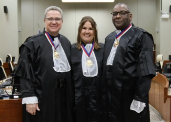 TRT-BA ratifica posse de três novos desembargadores