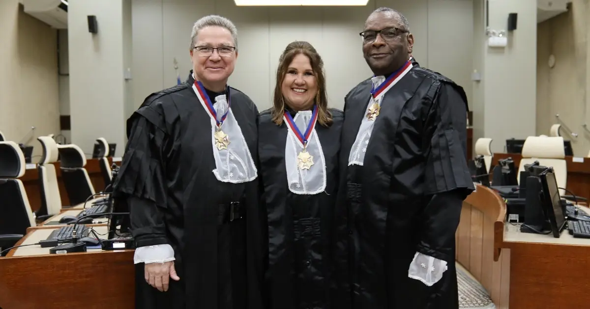 TRT-BA ratifica posse de três novos desembargadores