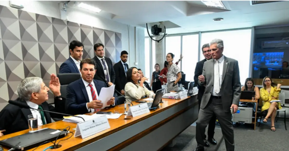 Arthur Maia expulsa deputado bolsonarista da CPMI do 8 de janeiro