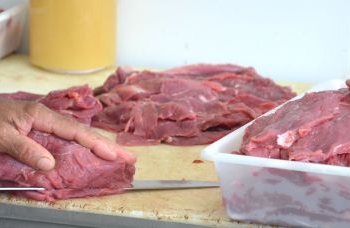 Preço da carne cai e consumidores baianos comemoram