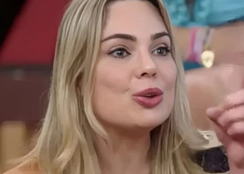 Após expor Bolsonaro, Rachel Sheherazade pode ser processada; entenda