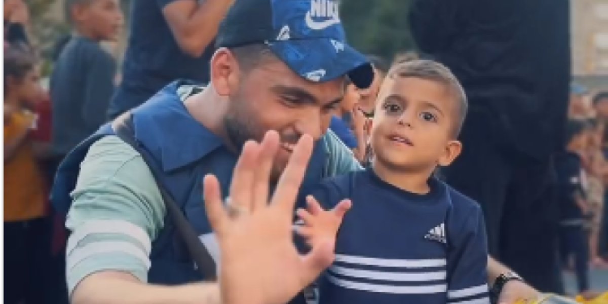 Criança que apareceu apavorada em vídeo apareceu sorrindo no domingo