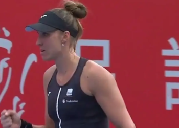 Bia Haddad vence jogo de mais de 3h e avança para as oitavas de final no Aberto de Hong Kong