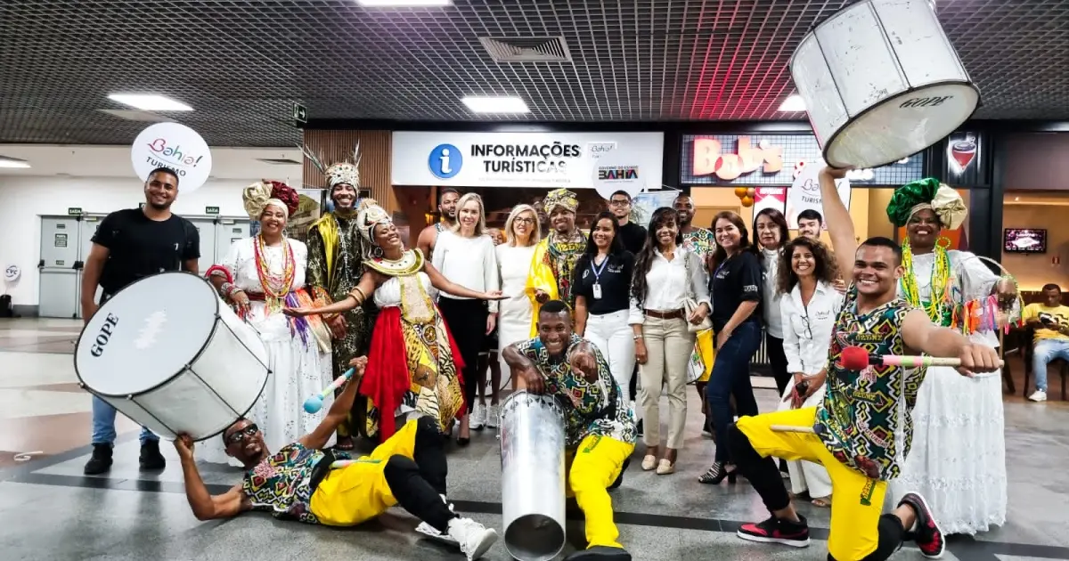 Bahia recebe turistas poloneses em voo inédito direto de Varsóvia