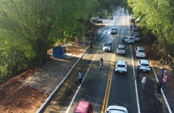 Obra na Estrada do Derba é entregue e governo anuncia duplicação