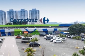 Grupo Carrefour junto com a ONG Ação da Cidadania arrecada alimentos para doação