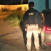 Homens são presos com carro roubado, arma e drogas em Simões Filho