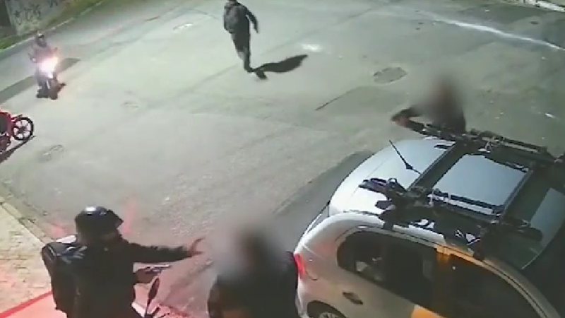 Policial civil reage a assalto contra marido e atira contra suspeitos