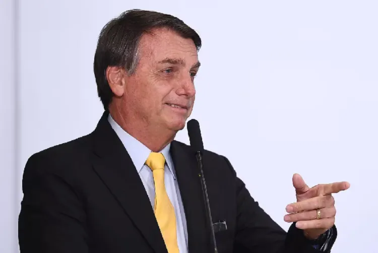 Bolsonaro ganha prêmio da Mega-Sena em bolão do PL