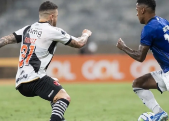 Rossi pede desculpas à torcida do Vasco após expulsão no empate contra o Cruzeiro