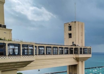 Elevador Lacerda é um dos pontos turísticos mais visitados para encontros