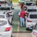 Taxistas comparecem à Semob para atualização do cartão de identificação