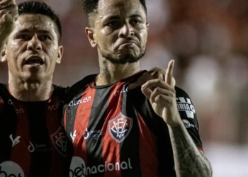 Vitória pode conquistar o acesso nesta terça-feira sem entrar em campo, entenda