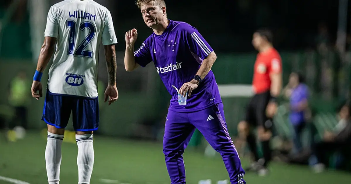 “Precisamos ser pragmáticos”, diz técnico interino sobre o Cruzeiro na luta pela permanência