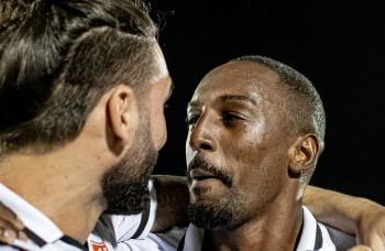 Depois do acesso, Vitória pode ser campeão nesta terça (14)