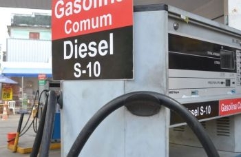 Petrobras reduz preços de diesel para as distribuidoras nesta sexta-feira (8)