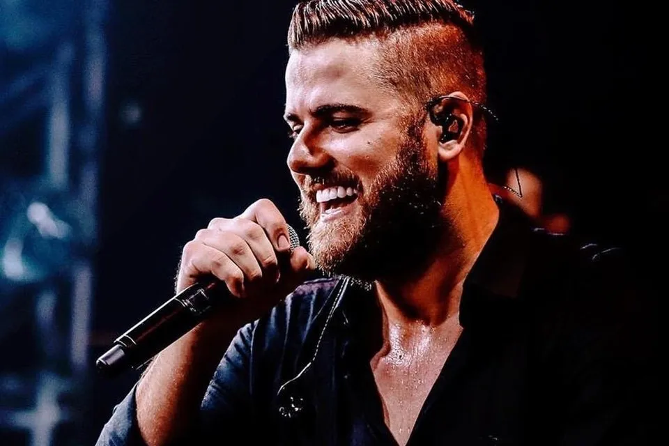 Após grave acidente, assessoria atualiza estado de saúde de Zé Neto