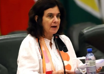 Covid-19: Saúde antecipa nova dose da bivalente para idosos