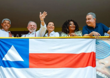 Lula muda estratégia e escolhe Liberdade para ato de campanha em Salvador