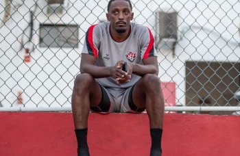 Vitória reduz folha de pagamento com o empréstimo de jogadores
