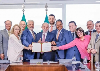 Lula sanciona lei que define revisão de pagamento de serviços do SUS