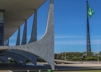 Lula sanciona orçamento e veta R$ 5,6 bilhões em emendas parlamentares