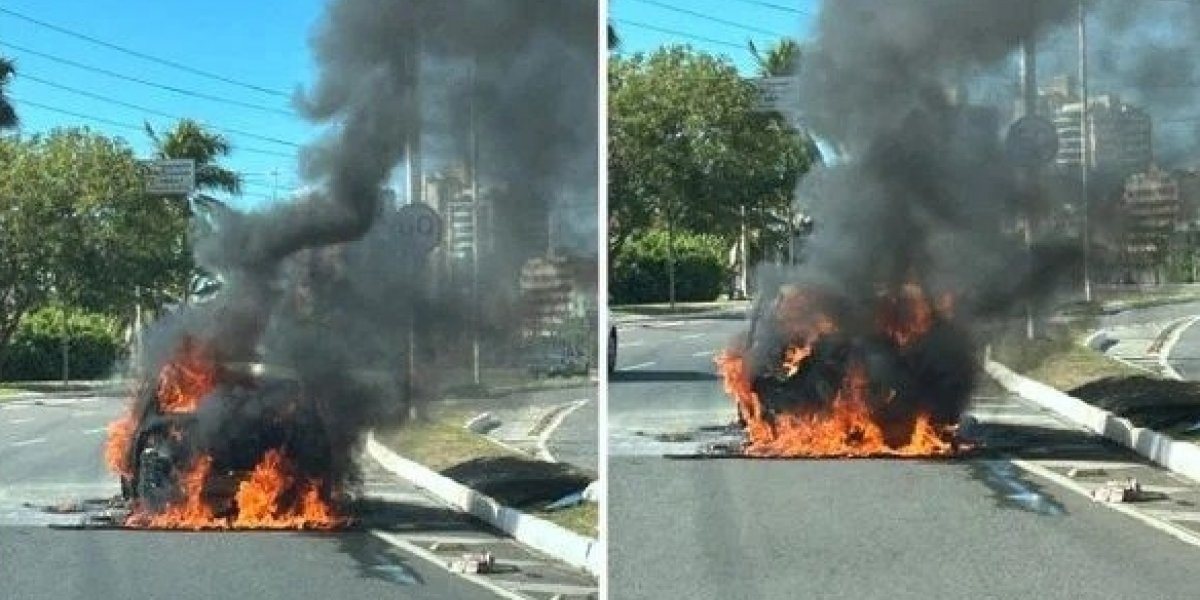 Carro fica destruído após pegar fogo na Avenida Magalhães Neto