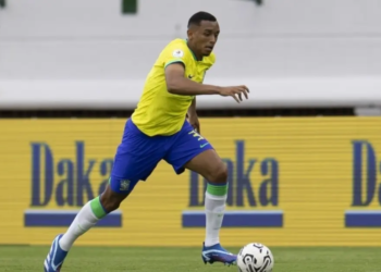 Zagueiro Michel analisa próximo adversário da seleção olímpica: “Colômbia é forte e vai querer complicar”