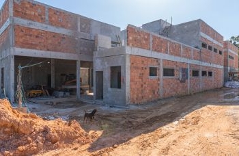 Por meio de pacto Bahia poderá retomar 413 obras da educação básica