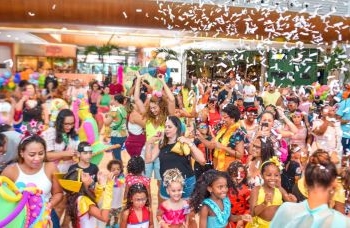 Período do Carnaval deve movimentar R$ 4 bi na Bahia, estima Fecomércio-BA