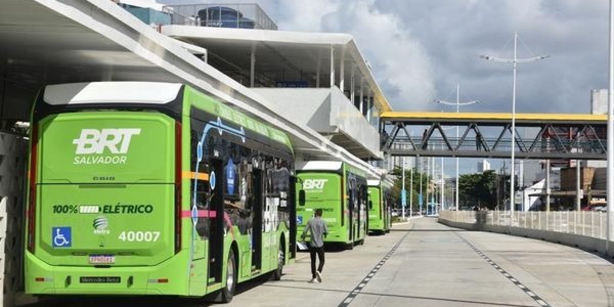 BRT: Estação Rodoviária sem luz causa transtornos em Salvador