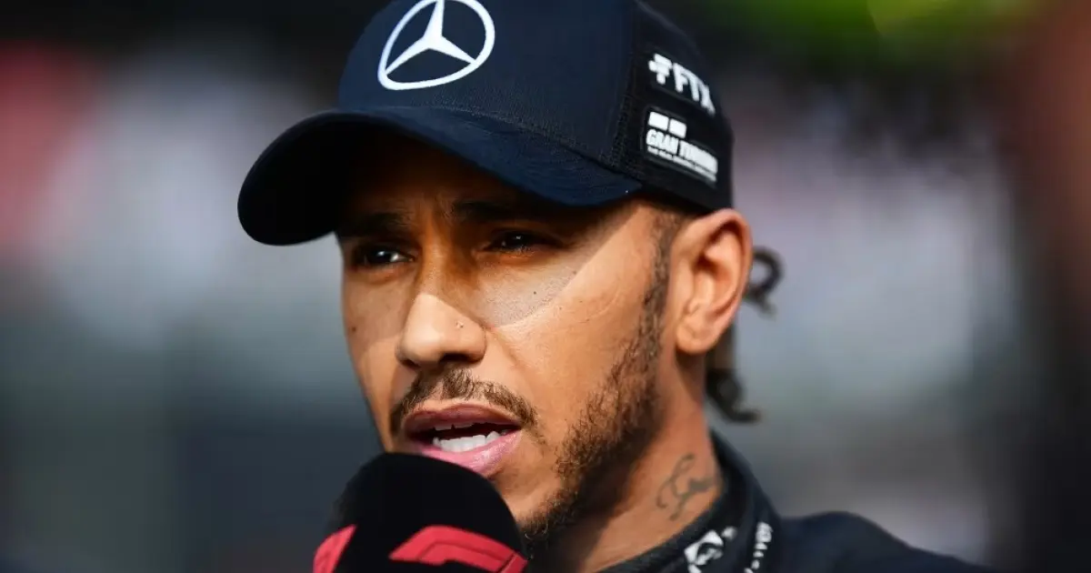 Hamilton deixa a Mercedes e acerta com a Ferrari para a temporada de 2025 da Fórmula 1, diz TV