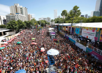 CarnavalSe programeSaiba a data do Carnaval de Salvador em 2025