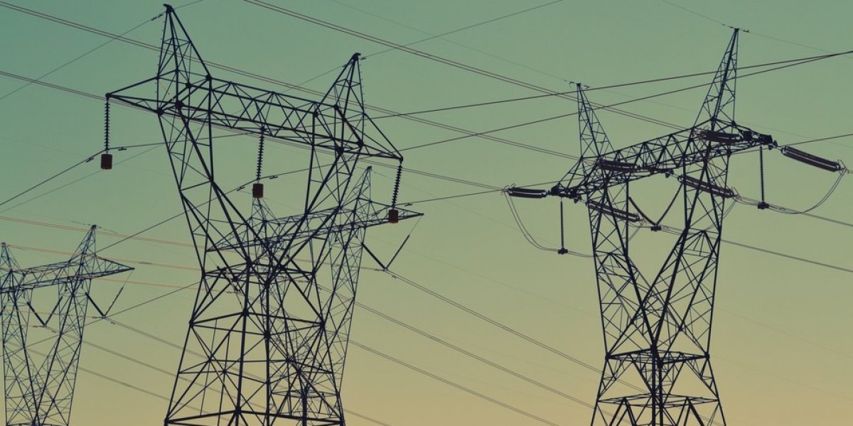 Queda de energia é registrada em diversos bairros de Salvador nesta quinta