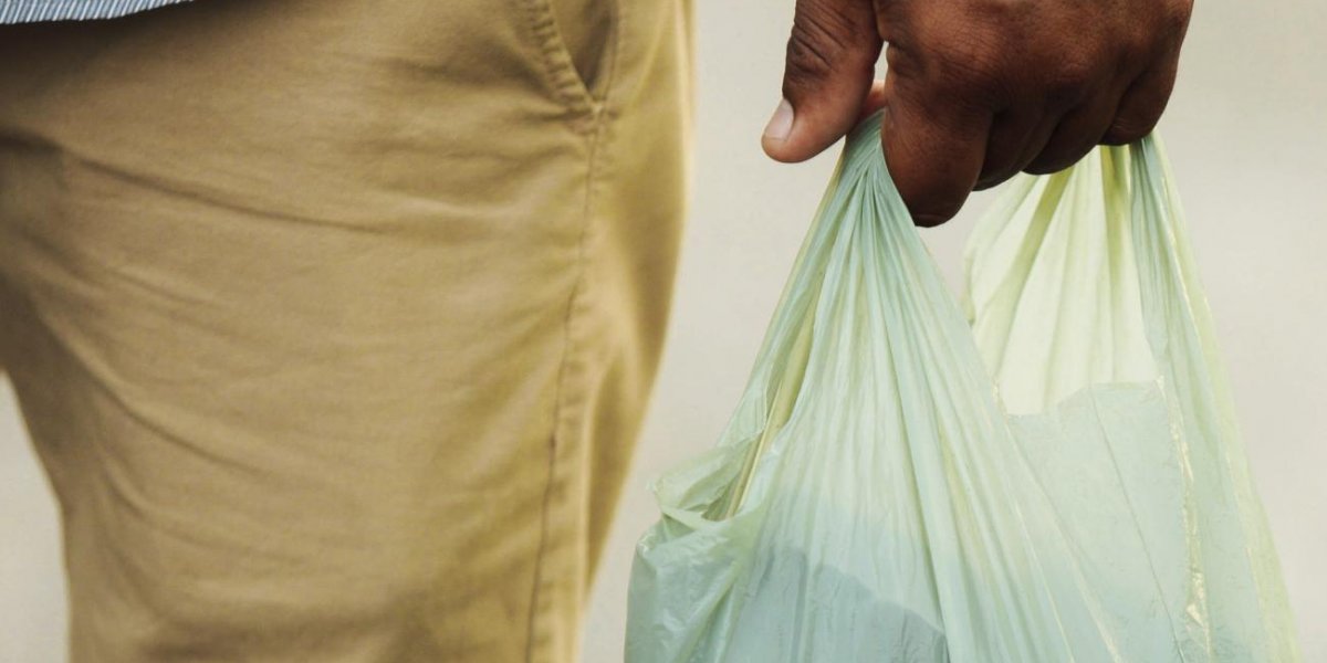 Salvador implementa lei que proíbe sacolas plásticas nos comércio