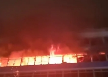 Incêndio atinge antigo prédio do Colégio Estadual Landulfo Alves