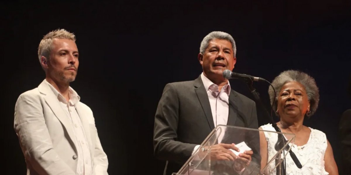 Jerônimo oficializa mudanças na Secretaria da Cultura